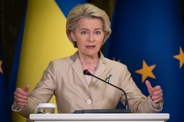 Leyen’den LGBTQ+ topluluğuna destek mesajı