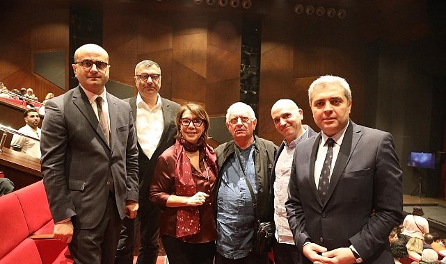 İstanbul'da Gürcistan Rüzgârı: ″Zincire Vurulmuş Prometheus″ Seyirciyle Buluştu