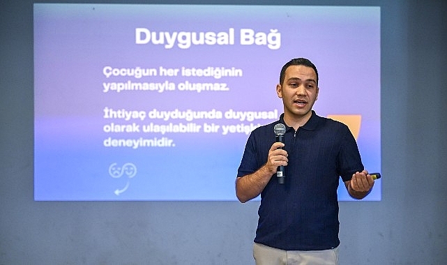 Uzman isimler Bornova'da çocuk eğitimini anlattı
