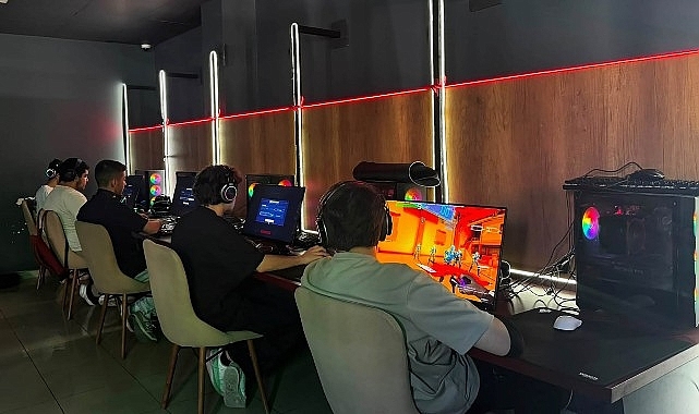 15 Temmuz Ruhu Keçiören'de E-Sporla Yaşatıldı
