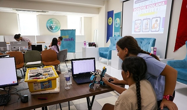 Geleceğin mühendisleri Buca'da yetişiyor